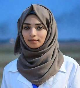 اسمي رزان النجار، أنا مسعفة، قتلني قناص اسرائيلي أثناء قيامي بواجبي الانساني في اسعاف المصابين الذين استهدفهم جنود الاحتلال خلال مسيرات العودة على حدود قطاع غزة ..